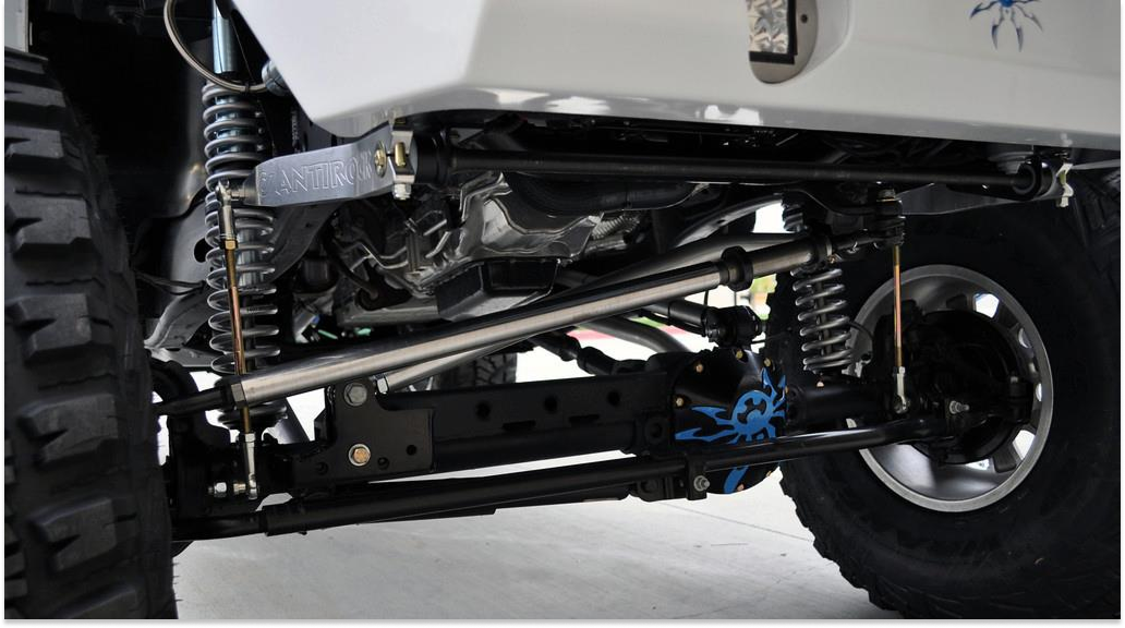 Arctic Spyder suspension and drivetrain